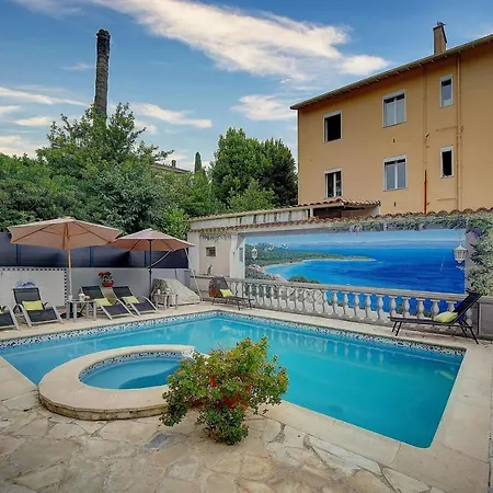 Avec Piscine, 5 Chambres, 4 Parkings V5b10 Villa Cannes