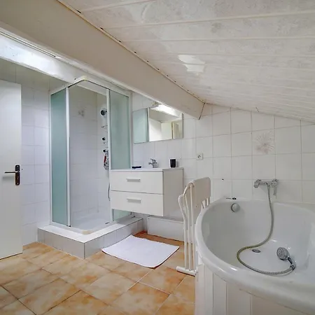 Avec Piscine, 5 Chambres, 4 Parkings V5b10 Cannes
