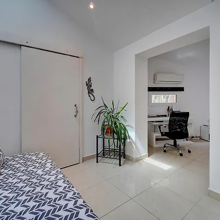 Villa Avec Piscine, 5 Chambres, 4 Parkings V5b10 Cannes