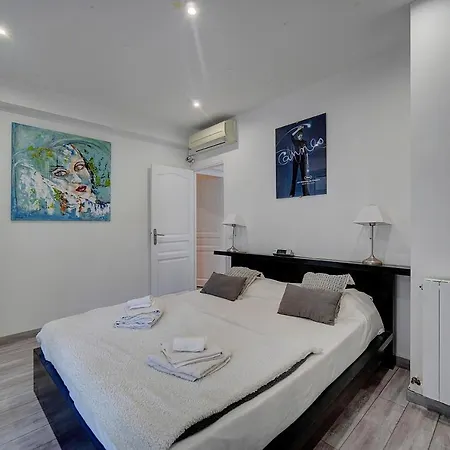 Avec Piscine, 5 Chambres, 4 Parkings V5b10 Villa